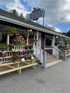 Holmberg Orchards & Winery